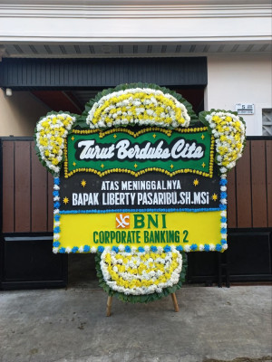 Papan Bunga Duka di Melebung