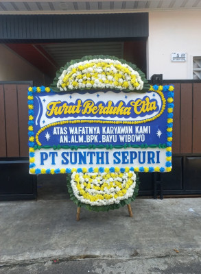 Papan Bunga Duka di Melebung