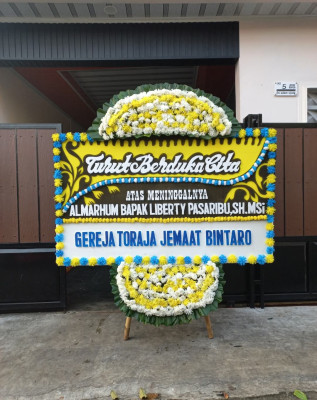 Papan Bunga Duka di Melebung