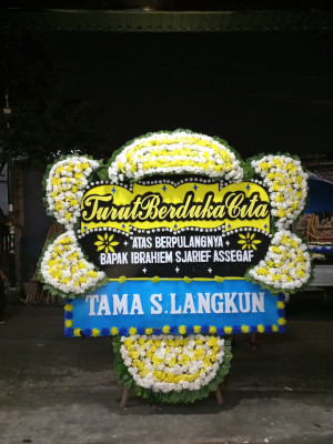 Papan Bunga Duka di Melebung