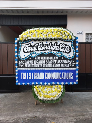 Papan Bunga Duka di Melebung